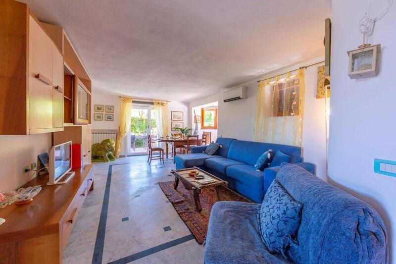 La Casa Fra Gli Ulivi Luxury Apartments With Pool Near Cinque Terre And Tuscany Monte Marcello Exterior photo
