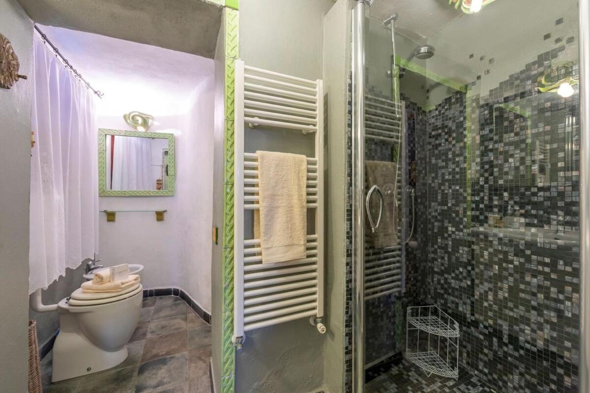 La Casa Fra Gli Ulivi Luxury Apartments With Pool Near Cinque Terre And Tuscany Monte Marcello Exterior photo