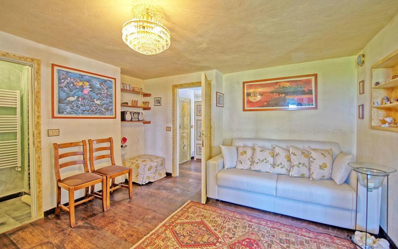 La Casa Fra Gli Ulivi Luxury Apartments With Pool Near Cinque Terre And Tuscany Monte Marcello Exterior photo